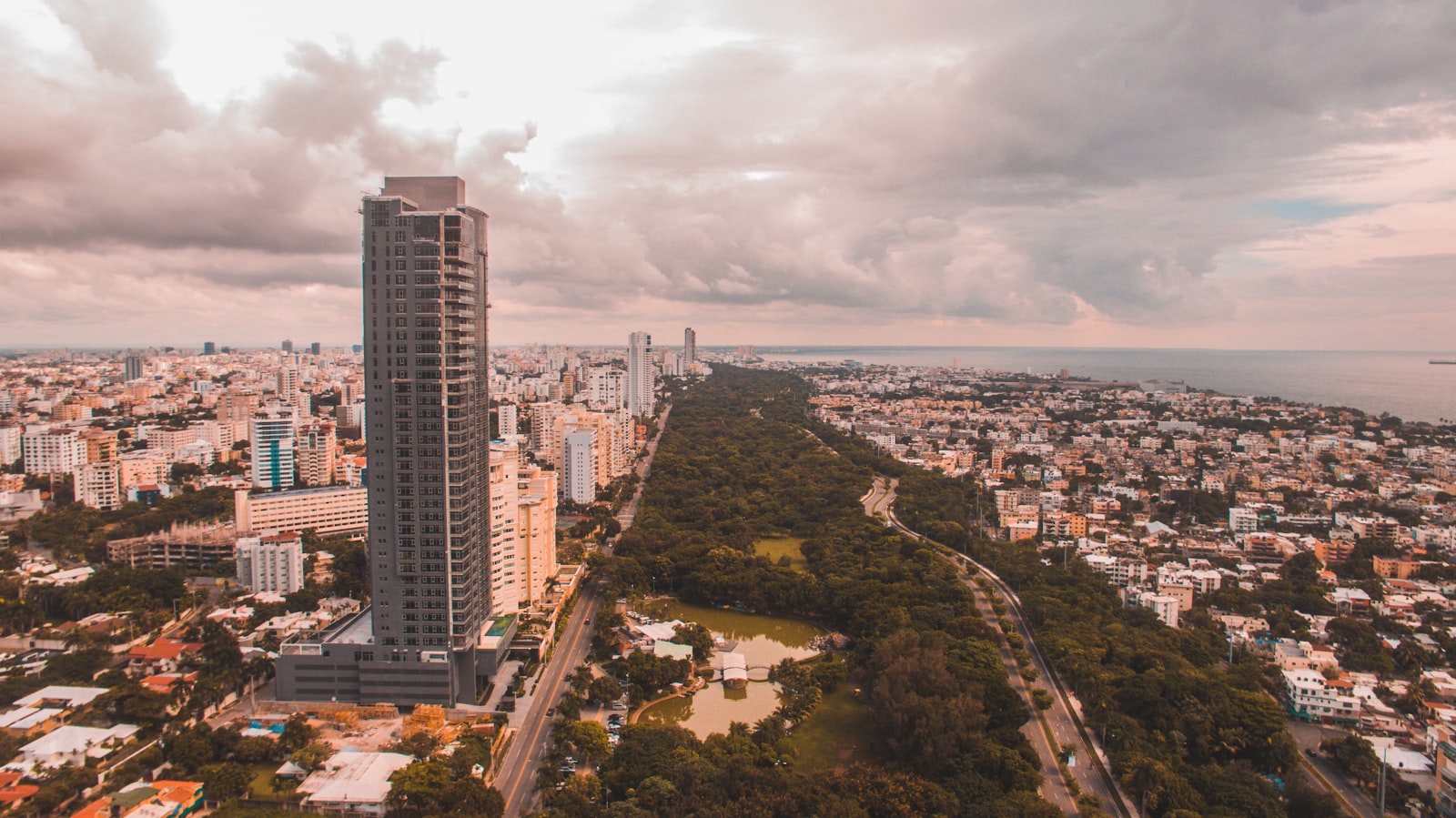 Housing complexes and urban works